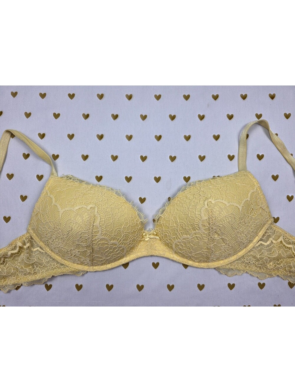 Victorias Secret Yellow Wireless No Wire Lace Bra 32C Padded